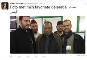 Aissa Zanzen (rechts) met Issam al-Bashir (midden), topman in de Moslimbroederschap.